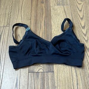 Bravado Black Seamless Bra with Athletic Fabric